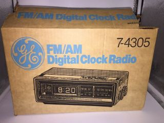 Vintage 1970s General Electric Fm/am Flip Number Digital Clock Radio