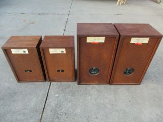 4 vintage Ultraflex Wood Floor Stereo Speakers that are in good shape - NR 3