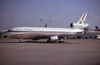 United Airlines Douglas Dc - 10 Friendship Colors N1804u 1973 - 35mm Slide