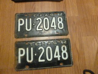 2 Vintage Matching Pair,  Front And Back 1962 Texas Auto License Plates