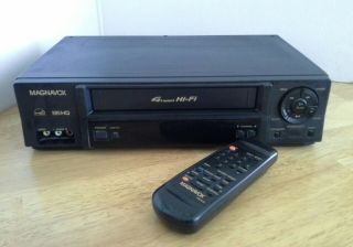 Vintage Magnavox Vhs Player Recorder 4 Head Hi - Fi With Remote Collectible