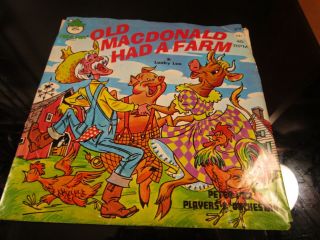 Peter Pan Old Macdonald Had A Farm & Looby Loo 45 Rpm Record Vintage