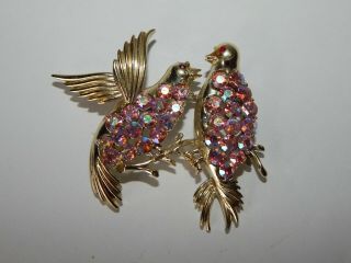 Breathtaking Vintage Signed Coro Gold Tone Pink Rhinestone Love Birds Rare