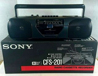 Vintage Sony Cfs - 201 Fm/am Radio Cassette Recorder Boombox