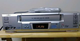 Sanyo 4 - Head Vcr Vhs Hi - Fi Stereo Video Cassette Recorder Vwm - 700 W/ Remote