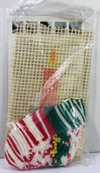 VTG Latch Hook Kit American Family Crafts Candle 1211 Rug Wall Hanging Beginners 2