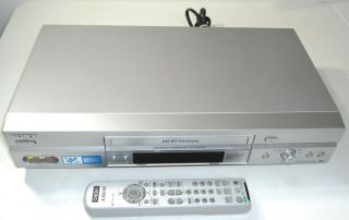 Sony Slv - N750 Vcr 4 Head Hi Fi Stereo Vhs Player/recorder With Remote Control