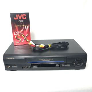 Panasonic Pv - V4611 Vhs Vcr & Blank Tape A/v Cables No Remote