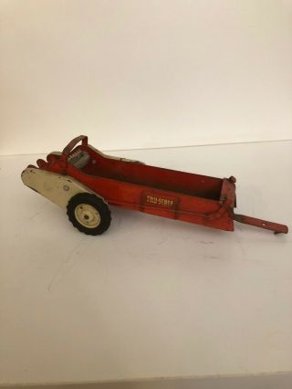 Vintage Tru Scale Farm Tractor Toy Red Manure Spreader 1:16