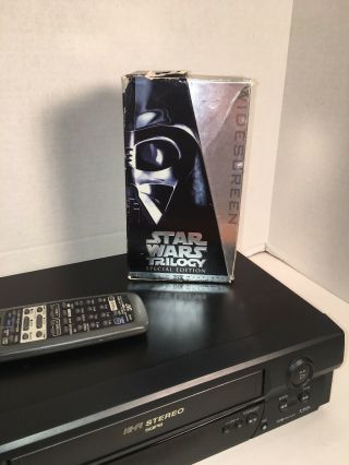 JVC HR - A591U 4 Head Stereo Hi Fi VHS Player W/ STAR WARS TRILOGY 2