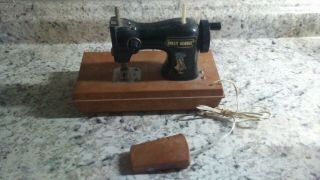 Vintage 1975 Holly Hobbie Sewing Machine