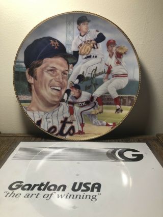 Tom Seaver Autographed Collectors Plate Hof Player Featured By Gartlan