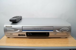 Panasonic Pv - V4622 Omnivision Vcr Vhs Player Recorder 4 Head Stereo With Remote