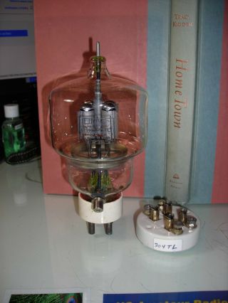 Eimac 304TL Triode tube with socket NOS 3