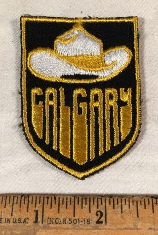 Vintage Calgary Alberta Canada Travel Souvenir Patch Cowboy Hat Voyager