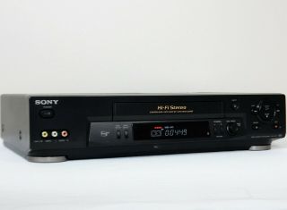 Sony SLV - N71 VCR with Remote,  Serviced and,  Guaranteed 2