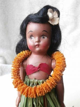 Cute Little Vintage Hawaiian Hawaii Doll 5 1/4 " Hp Hard Plastic Outfit