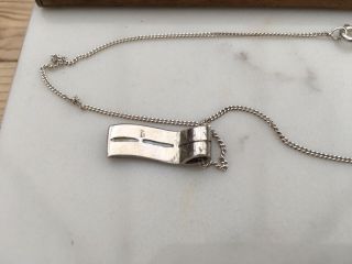 A Vintage Or Modern Silver Chain Necklace With Silver & Mother Of Pearl Pendant 3
