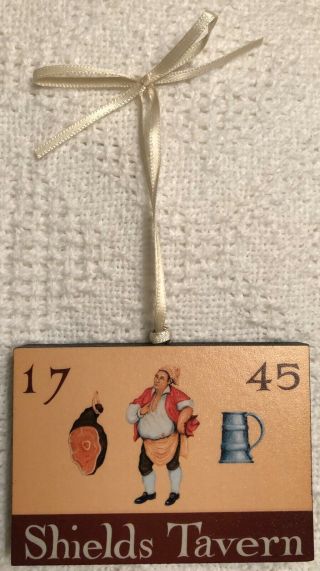 “shield’s Tavern” Wooden Ornament / Colonial Williamsburg Collectible