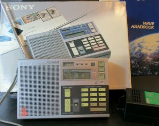 Sony Pll Synthesized Receiver Icf - 7600d Fm/lw/mw/sw 1983,  Box/manuals