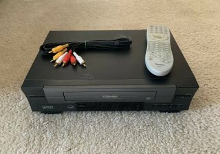 Toshiba W - 512 Vhs Player Vcr With Remote 4 Head Hi - Fi Stereo Video Recorder W512