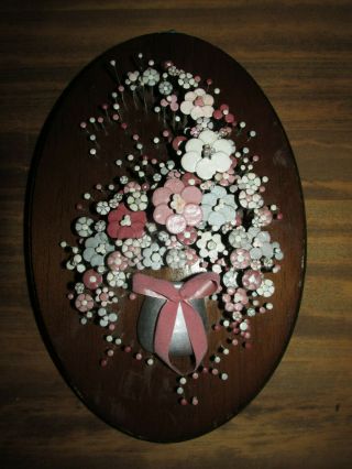 Vintage 1977 Pol - O - Craft Painted Nail Flower Art Decor Wooden Plaque Gray/pink