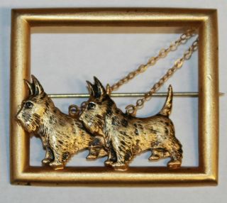 Vintage Scottie Dog Pin Brooch Gold Tone W/ Chains Scottish Terrier Dog Lovers