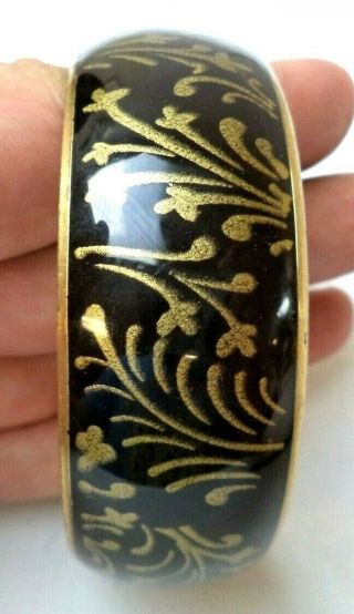 Stunning Vintage Estate Gold Tone Black Flower Bangle 8 1/4 " Bracelet 2527c