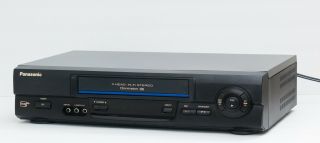 Panasonic Pv - V4611 Vcr 4 Head Omnivision Vhs Player/recorder