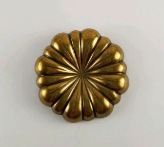 Vintage Jeri - Lou Scarf Dress Clip Gold - Tone Hinged Round Scallop Design - Signed