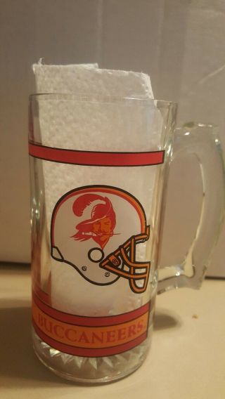 Vintage Nfl Tampa Bay Buccaneers Glass Beer Mug Cup 5.  5 " Tall Old School Logo