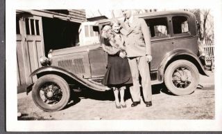Vintage Photograph 1930 Car/auto Flapper Girls Hair/coat Fashion Wisconsin Photo