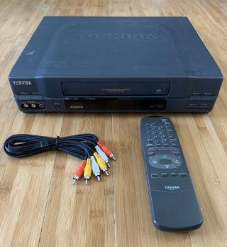 Toshiba M - 661 Vhs Player Vcr With Remote 4 Head Hi - Fi Video Cassette Recorder