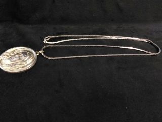VINTAGE Sterling Silver Virgin Mother Mary Pendant and Necklace 3