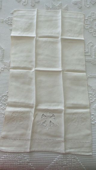 Vintage Linen Guest Towel Cream,  Embroidered Cut - Work Design