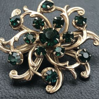 Art Deco Filigree Vintage Green Rhinestone Goldtone Brooch Pin