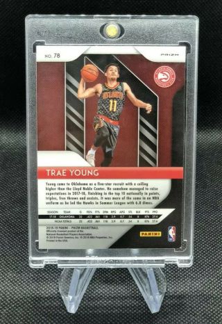 2018 - 19 Panini Prizm Trae Young Cracked Red Ice RC Rookie 2