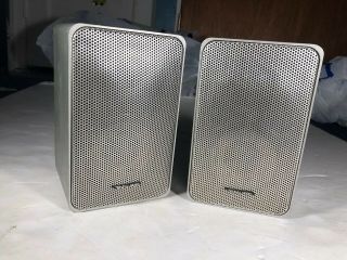 Radio Shack Realistic Minimus 7 Speaker Pair 40 - 2034 Silver