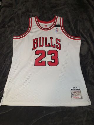 1991 - 92 Michael Jordan Bulls Mitchell And Ness Authentic Jersey Size 48 (xl)