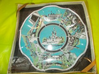 Vintage Walt Disney " Magic Kingdom " Ribbon Glass Dish In The Box