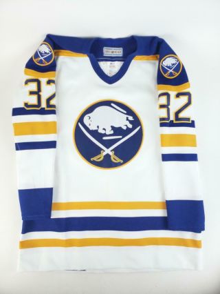 Authentic Nhl Hockey Jersey Buffalo Sabres Rob Ray 32 Ccm Center Ice Size 44
