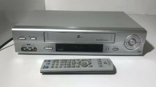 Zenith Vcr Hi - Fi Stereo Video Vhs Player Vcs442,  Remote,  And