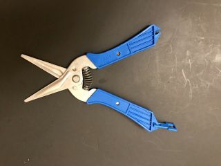 Vintage Tullen 7.  5” Kitchen Shears Snips Scissors W/ Locking Handle Zealand