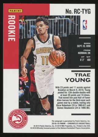 2018 - 19 Panini Chronicles Blue Trae Young Hawks RC Rookie AUTO 20/49 2