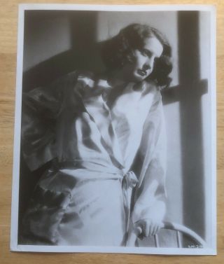 Vintage Hollywood Photo Barbara Stanwyck Young Looking In Bathrobe 8x10