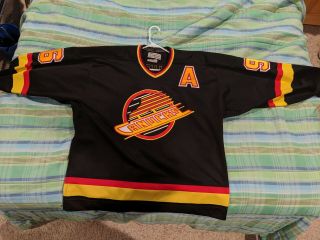 Authentic Pavel Bure Vancouver Canucks Ccm Jersey 1996 - 97 Number 96