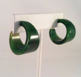 Vintage Chunky Green Yellow Marbled Bakelite Clip On Tapered 1 " Hoop Earring Set