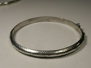 Vintage Sterling Silver Etched Hinged Bangle Bracelet 7 "