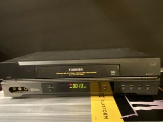 Toshiba W - 522 Vcr Vhs Player/recorder With Universal Remote Great