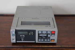 Sony Sl - 2000 Betamax Portable Video Cassette Recorder